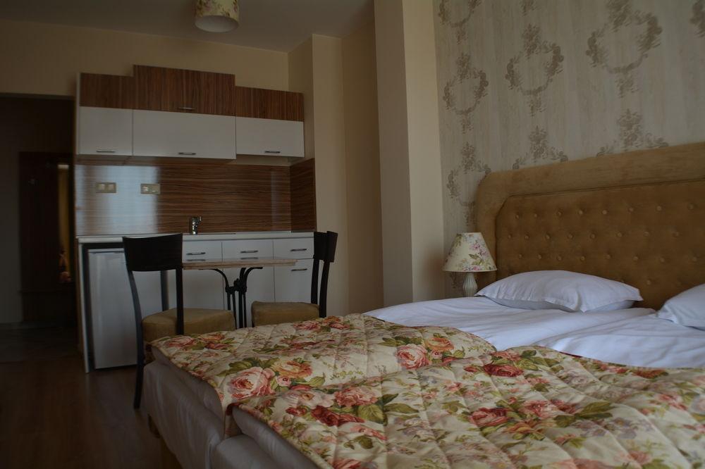 סאני ביץ' Hotel Avenue מראה חיצוני תמונה